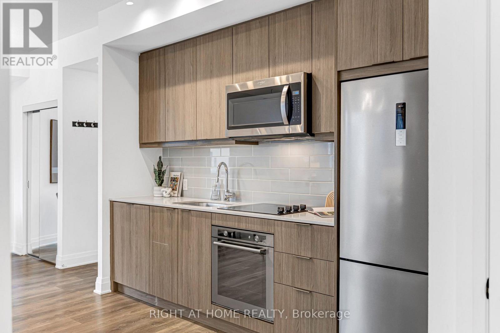 405- 38 Forest Manor Road, Toronto, ON photo 19