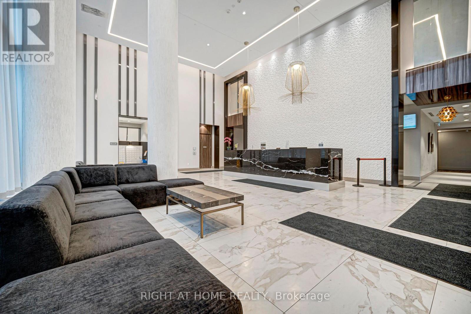 405- 38 Forest Manor Road, Toronto, ON photo 4