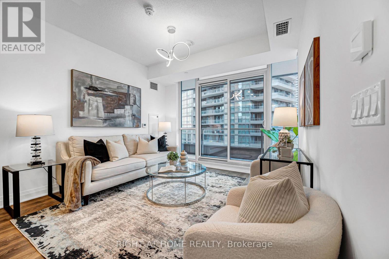 405- 38 Forest Manor Road, Toronto, ON photo 9