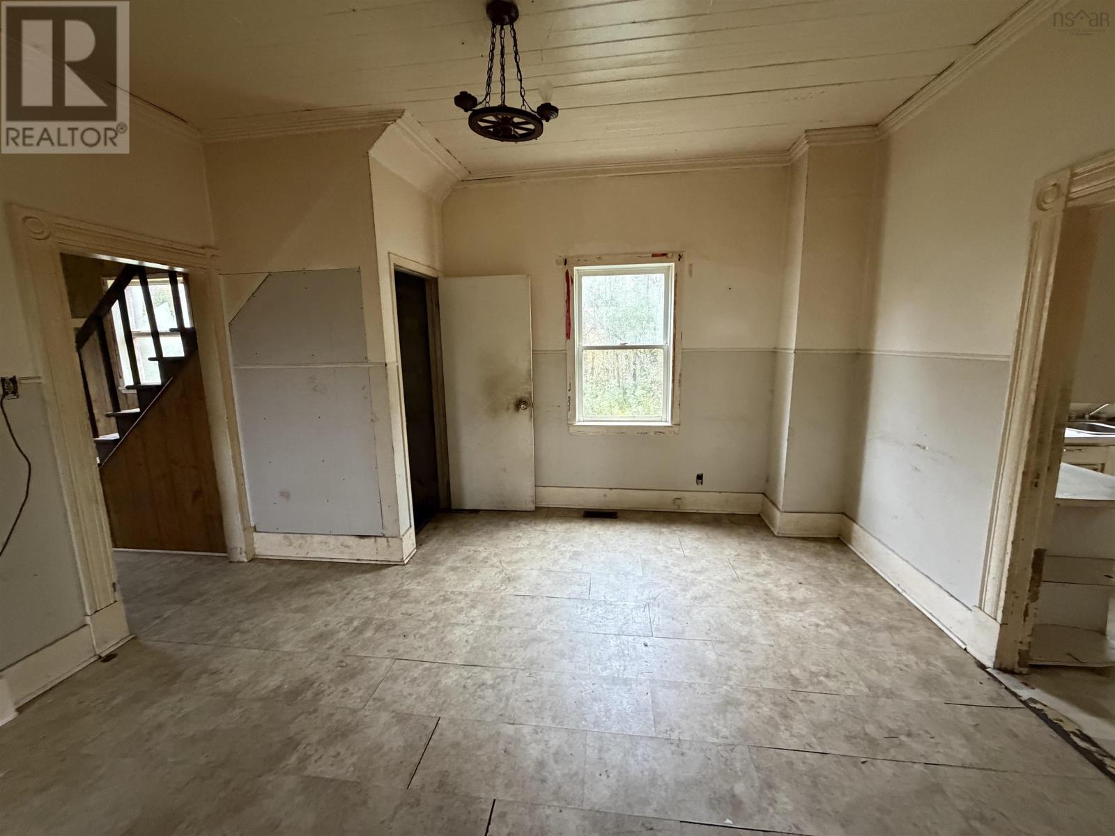 569 Pleasant Brook Road - 10
