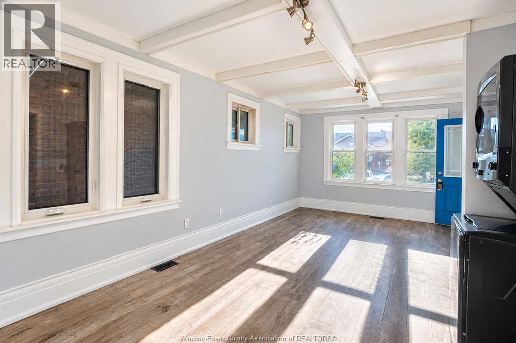 1374 BENJAMIN AVENUE Unit# MAIN, Windsor — photo 3