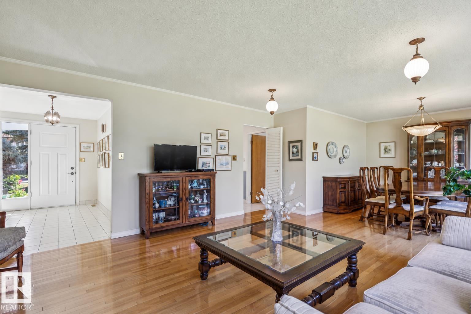 60 QUESNELL CR NW, Edmonton — photo 9