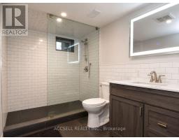 Kitchen - 325 Greenwood Avenue, Toronto, ON M4L2R6 Photo 7