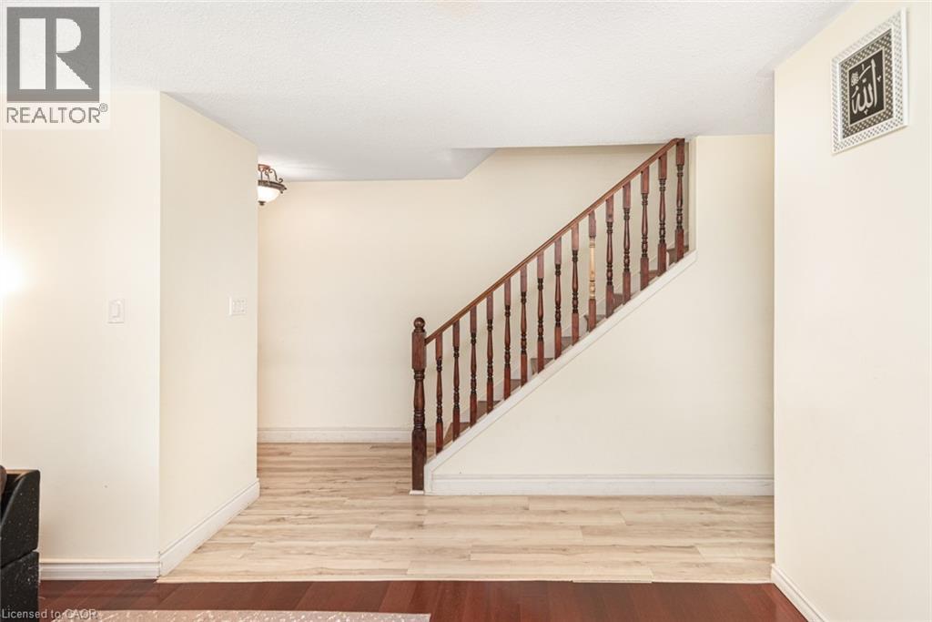 2700 Barton Street East — photo 31