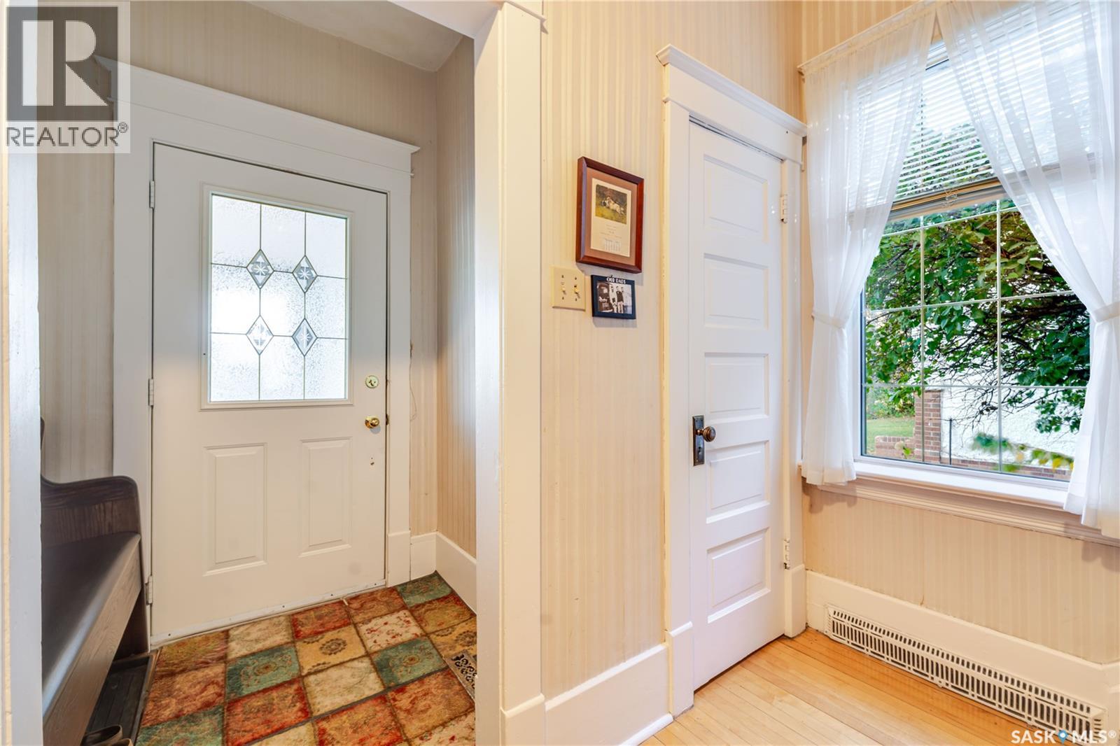 1172 Clifton AVENUE - 7