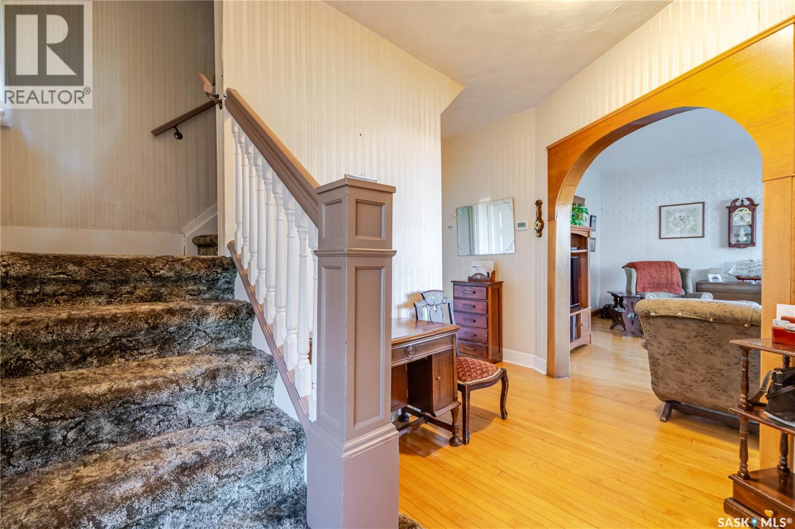 1172 Clifton AVENUE - 9