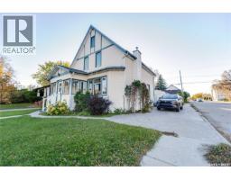 1172 Clifton Avenue, Moose Jaw, SK S6H3L5 Photo 59