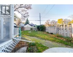 1172 Clifton Avenue, Moose Jaw, SK S6H3L5 Photo 54