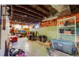 1172 Clifton Avenue, Moose Jaw, SK S6H3L5 Photo 50
