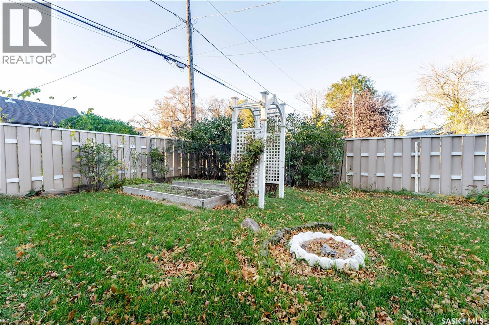 1172 Clifton AVENUE - 58