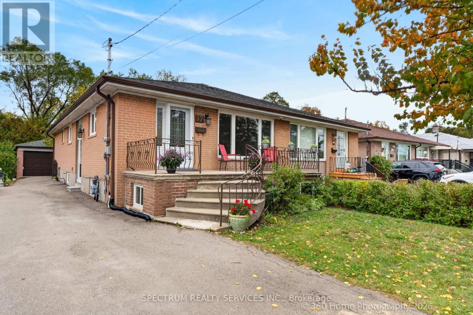 37 NEWLIN CRESCENT, Toronto (Glenfield-Jane Heights)