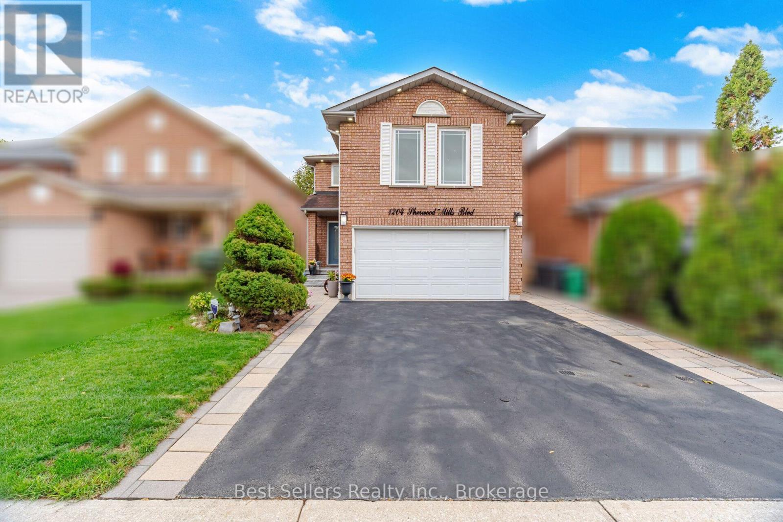 1204 Sherwood Mills Boulevard, Mississauga, ON