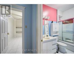 170 Wallace Avenue, Toronto, ON M6H1V2 Photo 13