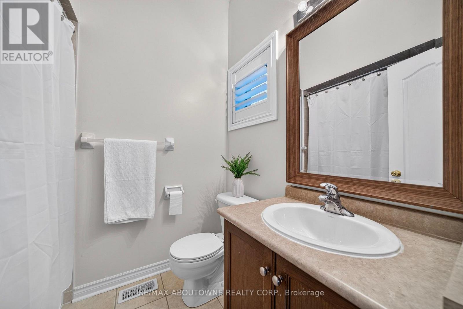 2447 Highmount Crescent, Oakville, ON photo 25