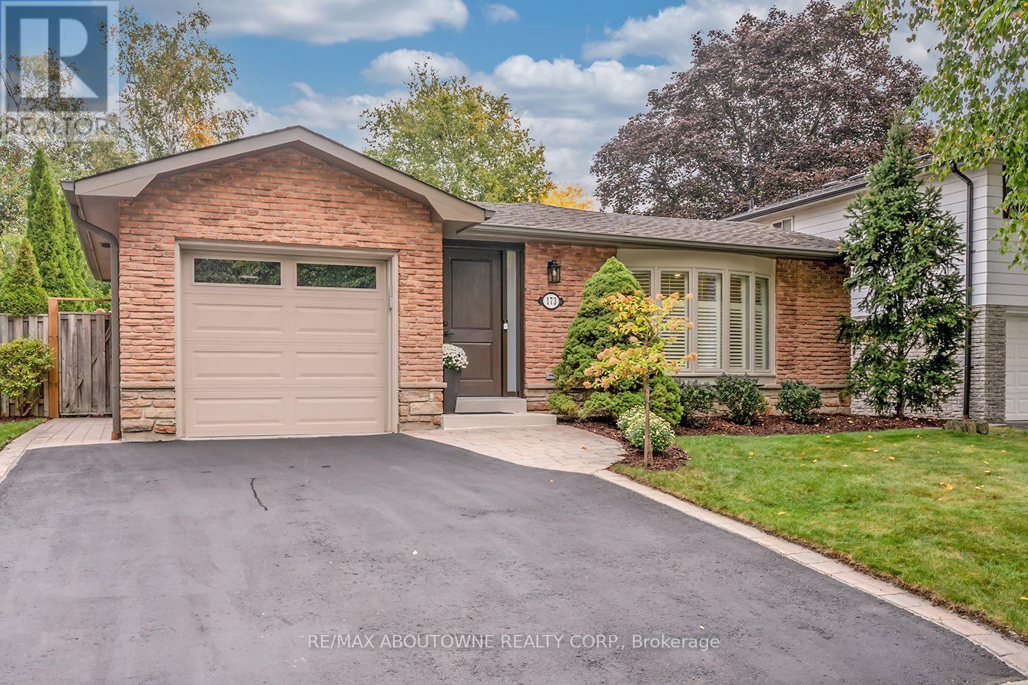 173 Arichat Road, Oakville, ON photo 2