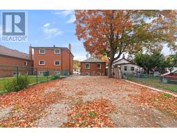 11 Vimy Avenue, Toronto, ON M9N2W1 Photo 24