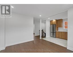 11 Vimy Avenue, Toronto, ON M9N2W1 Photo 6