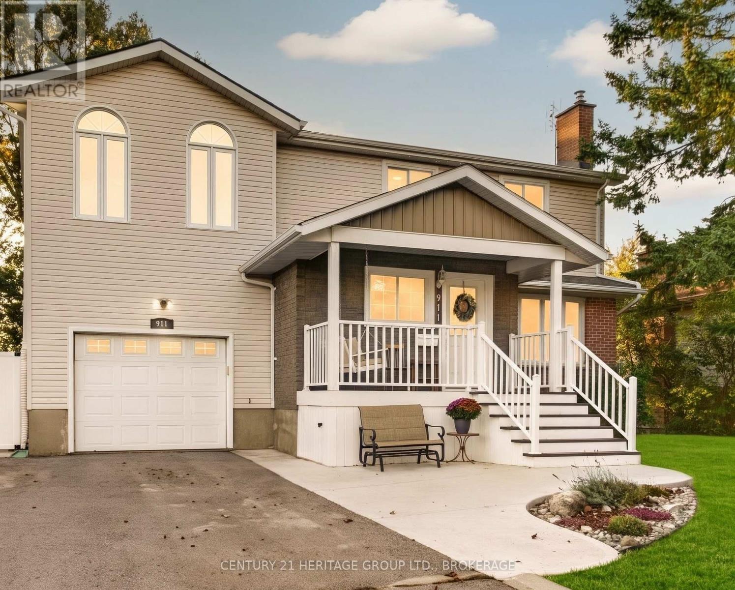 911 AUDEN PARK DRIVE, Kingston (City SouthWest)