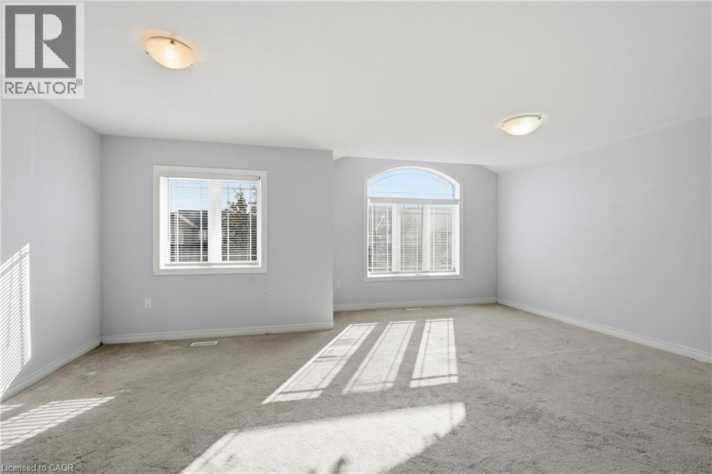 82 Charleswood Crescent — photo 16