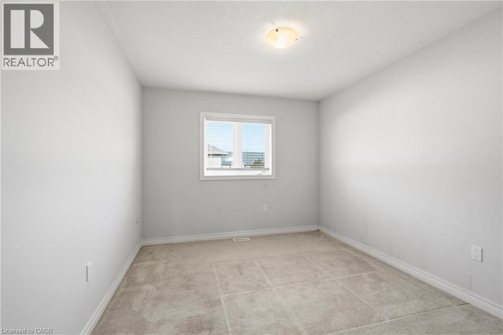 82 Charleswood Crescent — photo 21