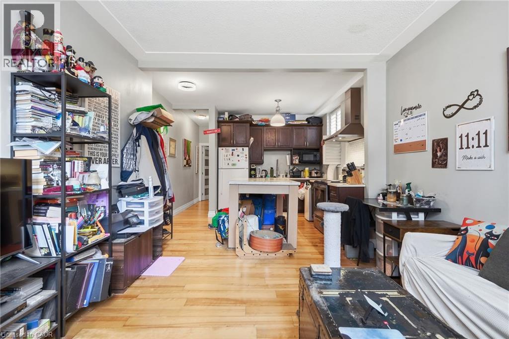 802 King Street West — photo 14