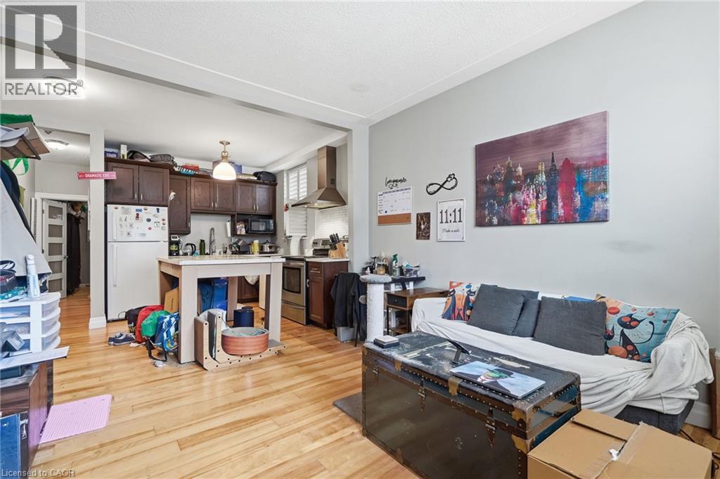 802 King Street West — photo 15