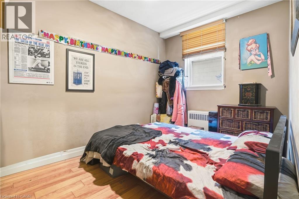 802 King Street West — photo 20