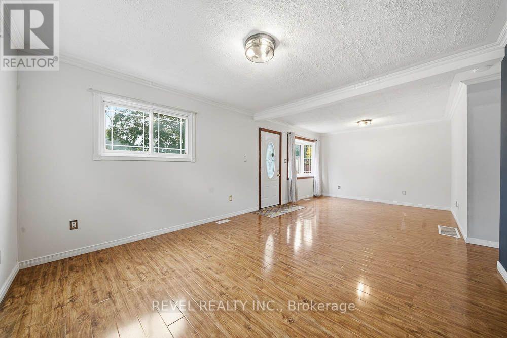 69 Sixth Avenue, Brantford, ON photo 12