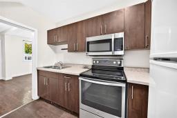 Kitchen - 454 Salter Street, Winnipeg, MB R2W4M2 Photo 6