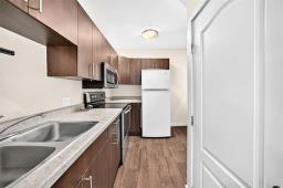 Den - 454 Salter Street, Winnipeg, MB R2W4M2 Photo 7