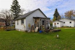 100 Seventh Avenue Se, Teulon, MB R0C3B0 Photo 13