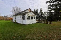 100 Seventh Avenue Se, Teulon, MB R0C3B0 Photo 8