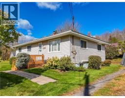 967 Clements Drive, photo 2