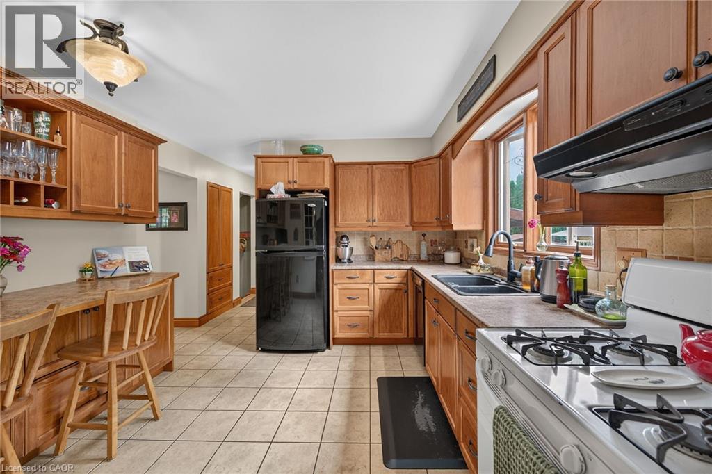 108 Temperance Street East — photo 13