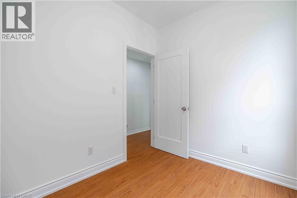 58 St. Matthews Avenue — photo 32