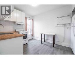 4pc Bathroom - 58 St. Matthews Avenue, Hamilton, ON L8L5P3 Photo 8
