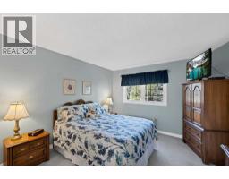 Recreational, Games room - 256 Parkwood Close Se, Calgary, AB T2J3V9 Photo 12