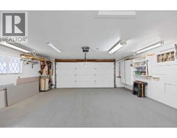 256 Parkwood Close Se, Calgary, AB T2J3V9 Photo 39