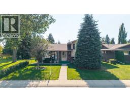 256 Parkwood Close Se, Calgary, AB T2J3V9 Photo 44