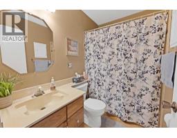 256 Parkwood Close Se, Calgary, AB T2J3V9 Photo 23