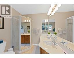 256 Parkwood Close Se, Calgary, AB T2J3V9 Photo 18