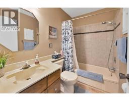 256 Parkwood Close Se, Calgary, AB T2J3V9 Photo 24