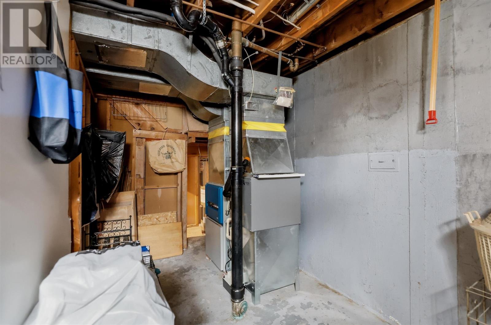 3 Dawson Ave — photo 28