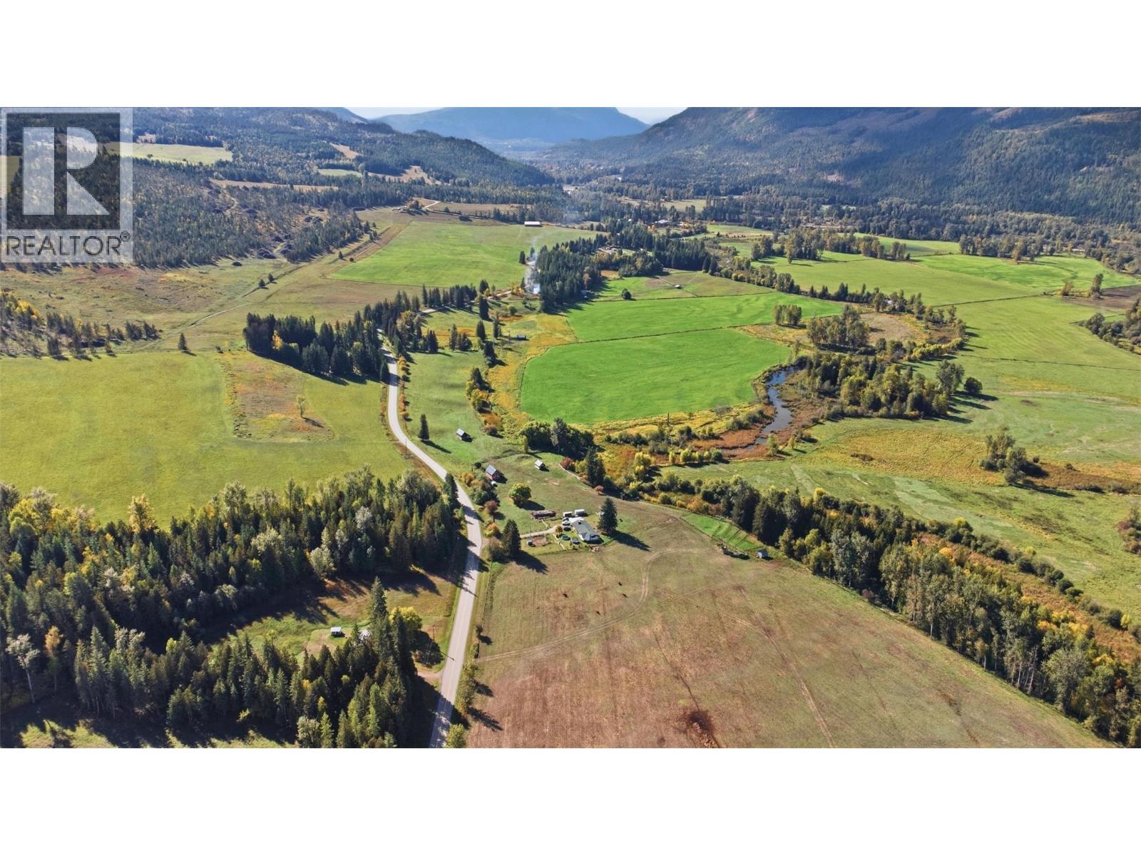 2613 Lumby Mabel Lake Road - 15