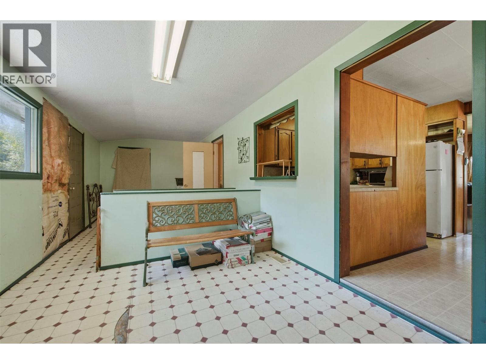 2613 Lumby Mabel Lake Road - 19