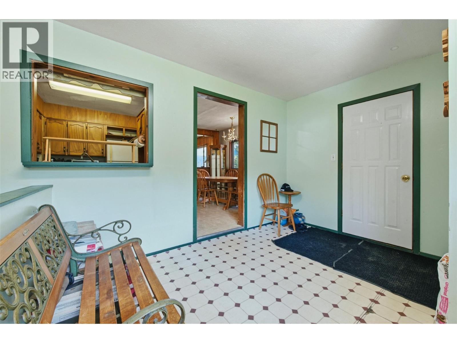 2613 Lumby Mabel Lake Road - 20