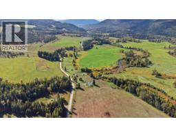 2613 Lumby Mabel Lake Road, Lumby, BC V0E2G6 Photo 15