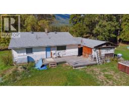 Laundry room - 2613 Lumby Mabel Lake Road, Lumby, BC V0E2G6 Photo 8