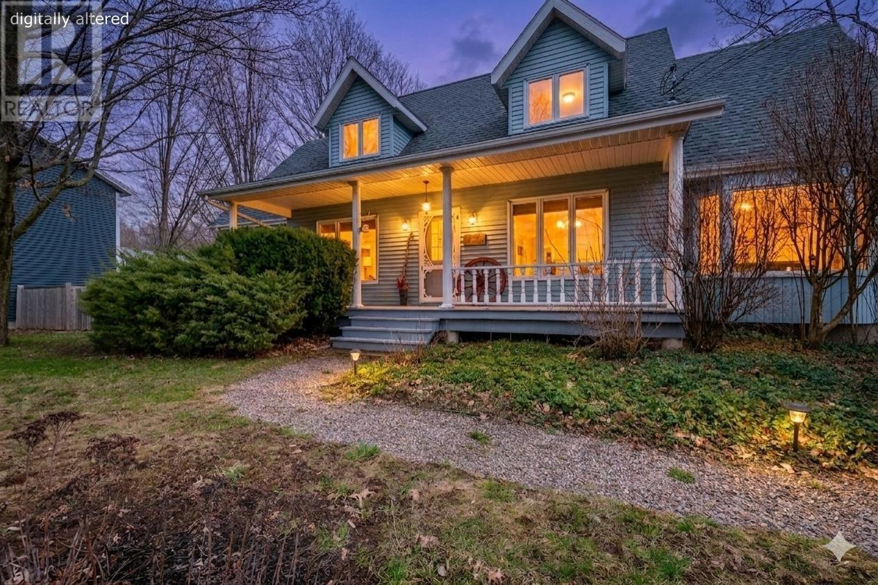 752 Main Street - 44