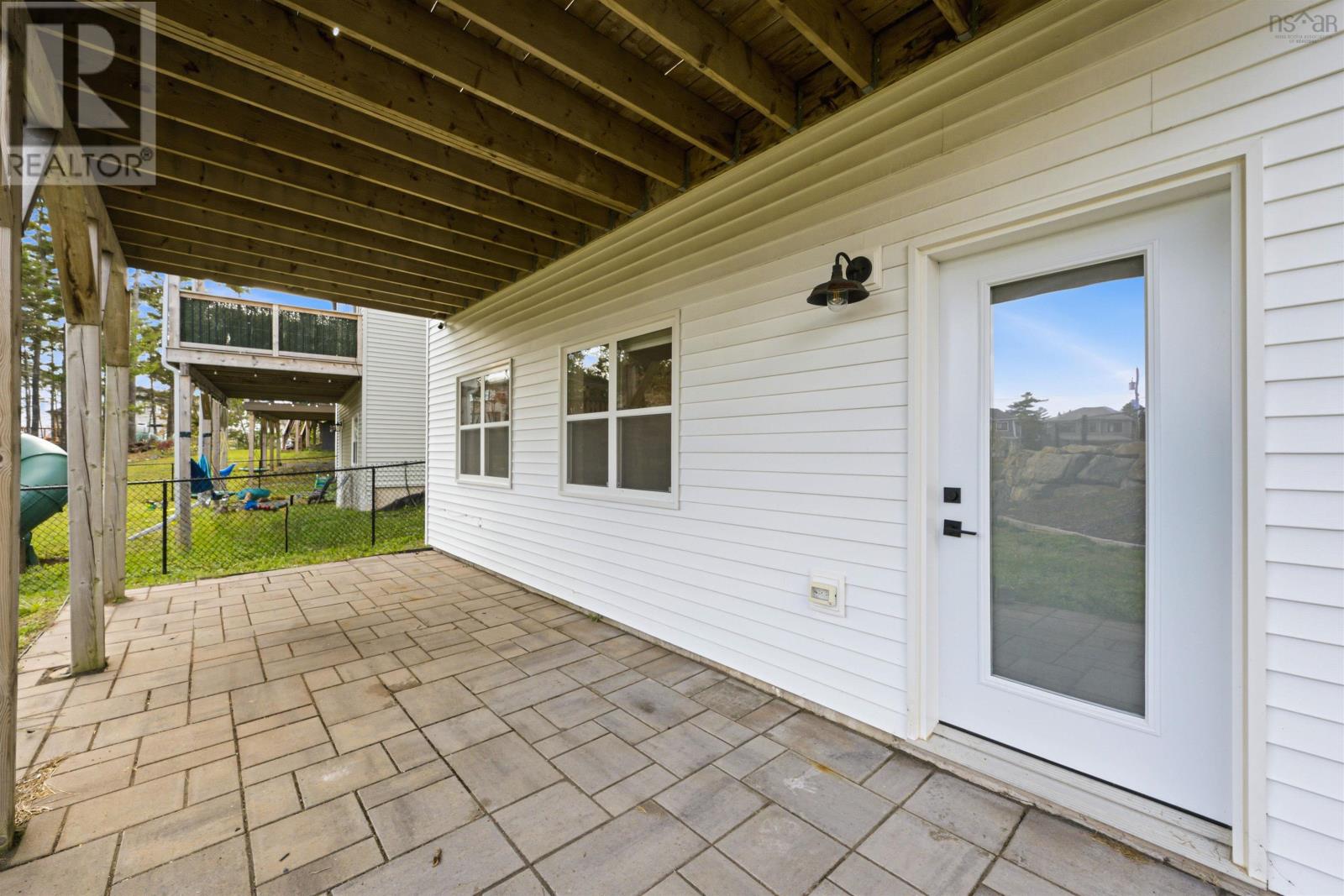 10 Talus Avenue - 37